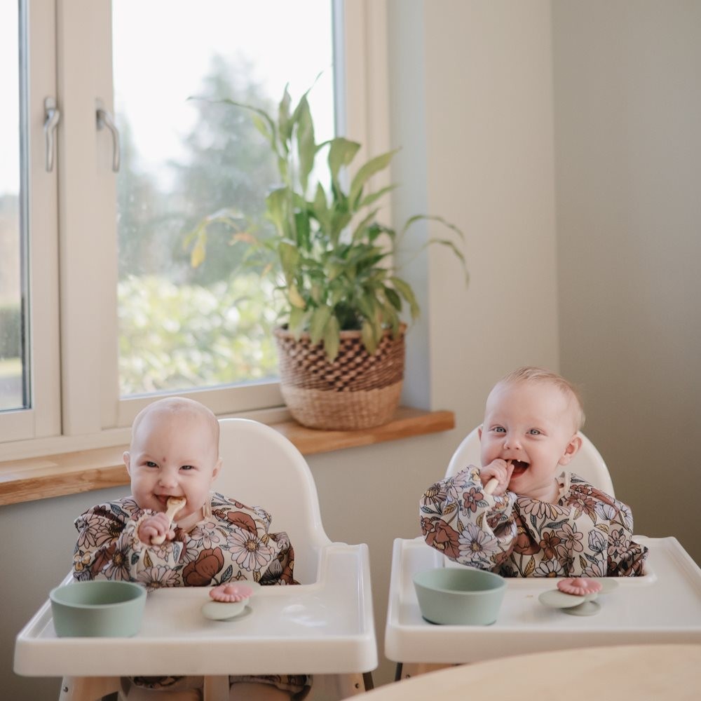 Mushie - Longsleeve bib - retro flowers