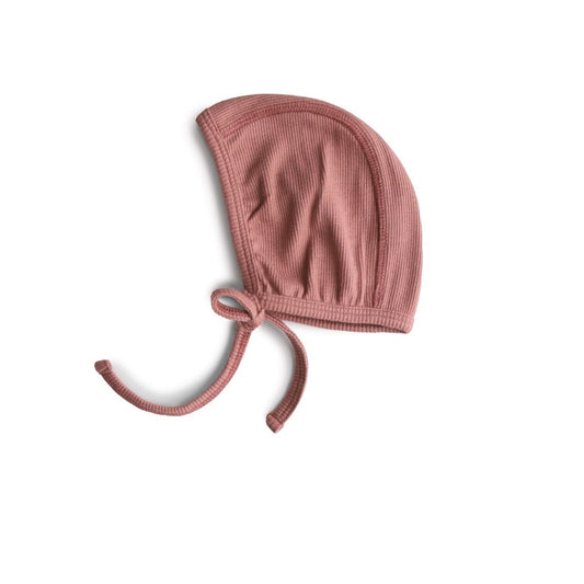 Mushie - Ribbed baby bonnet - Cedar